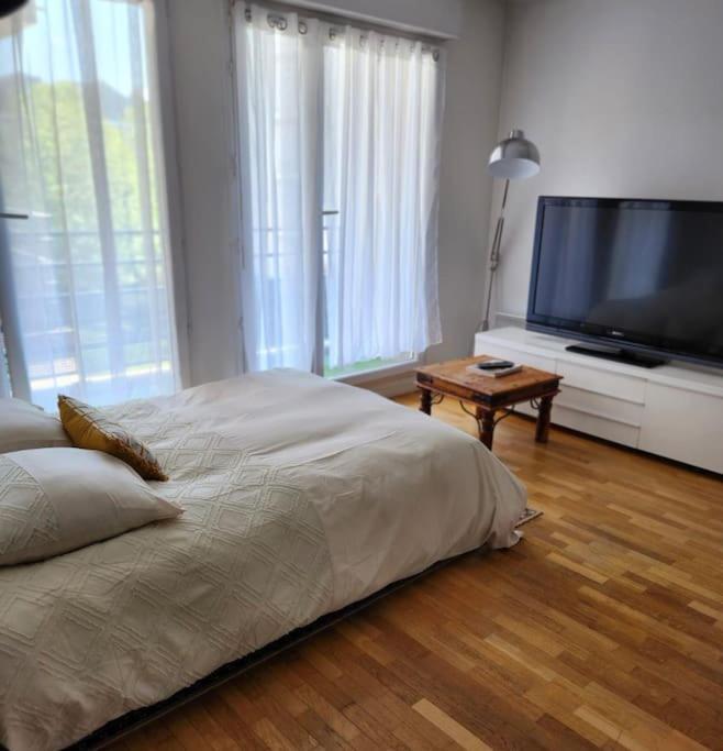 Appartement 2 Pieces 5Min Gare Val D'Europe Parking Inclus Montévrain Eksteriør bilde